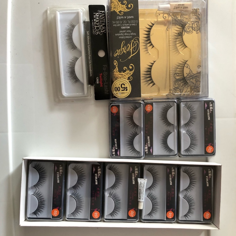 10 pairs of eyelashes NWT